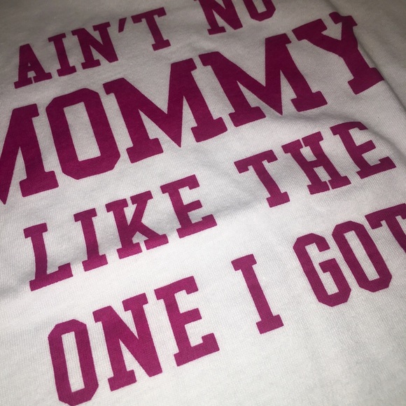 ❤️AIN’T NO MOMMY TEE - Picture 3 of 3
